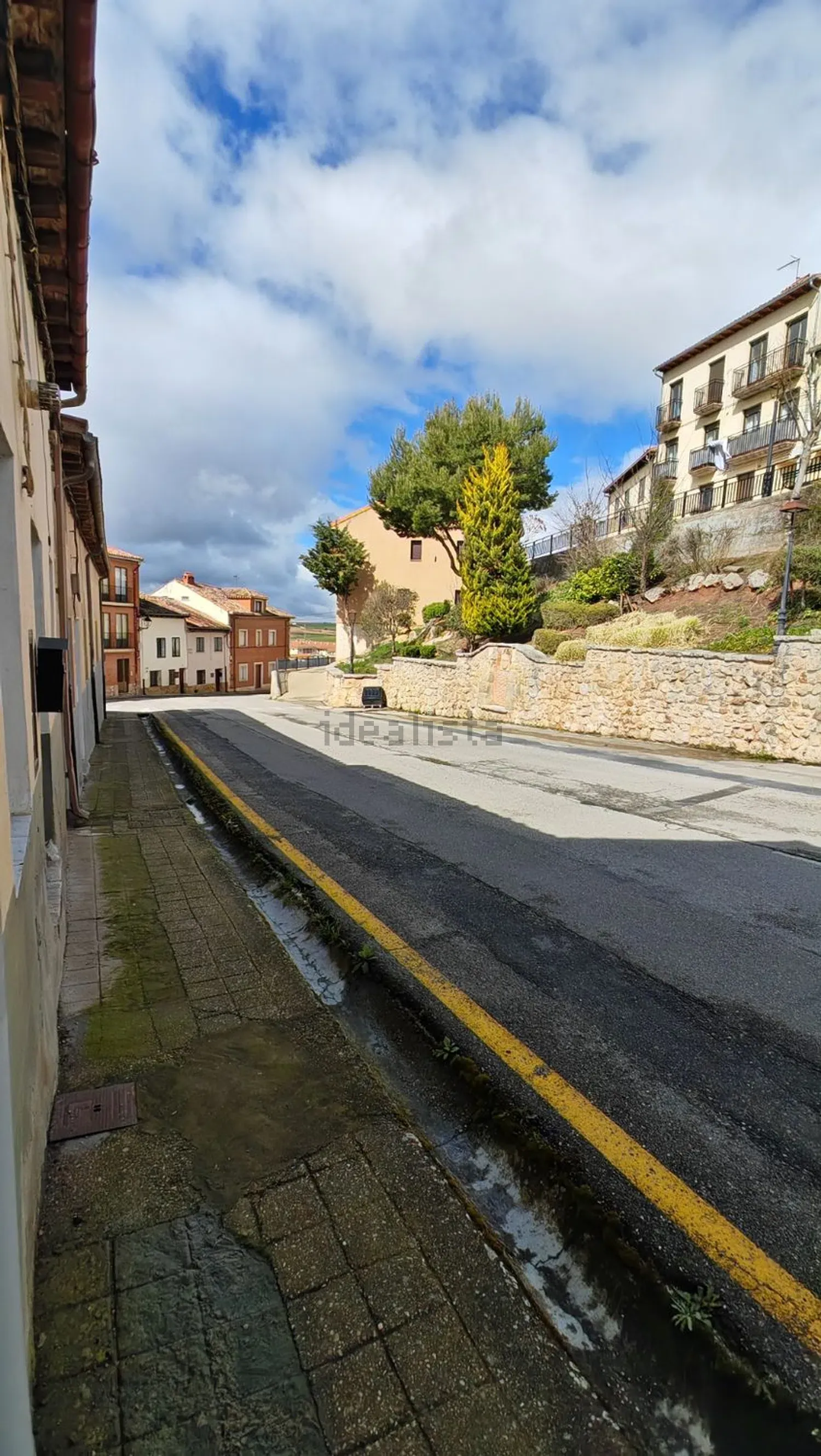 Imagen Fachada de chalet adosado en Calle Solana Baja, 6