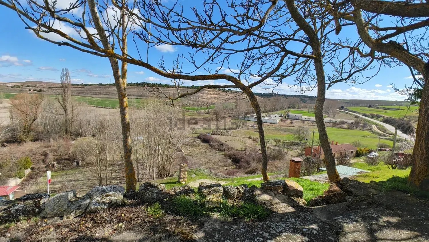 Imagen Jardín de casa de pueblo en Calle El Campillo, 5