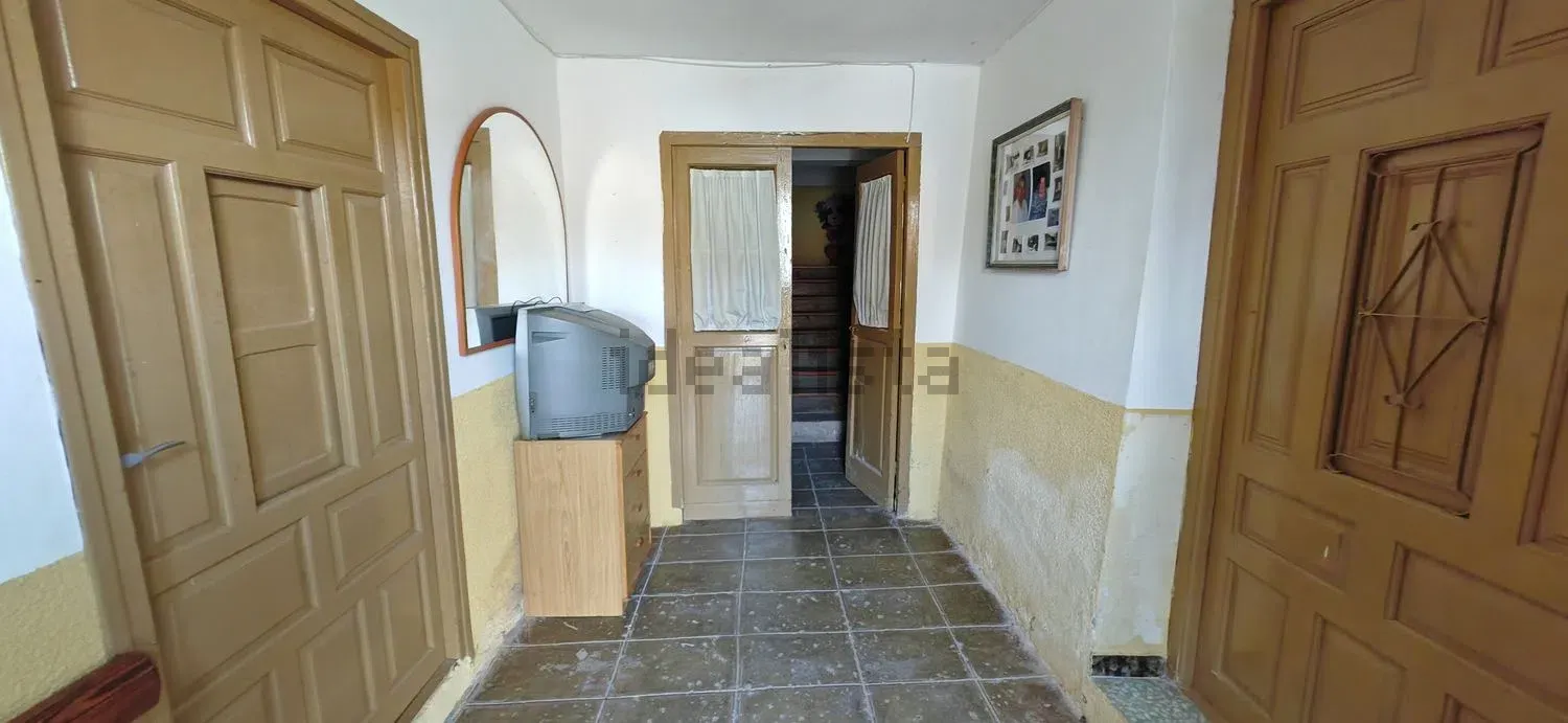Imagen Pasillo de casa de pueblo en Ruyales del Agua, 45
