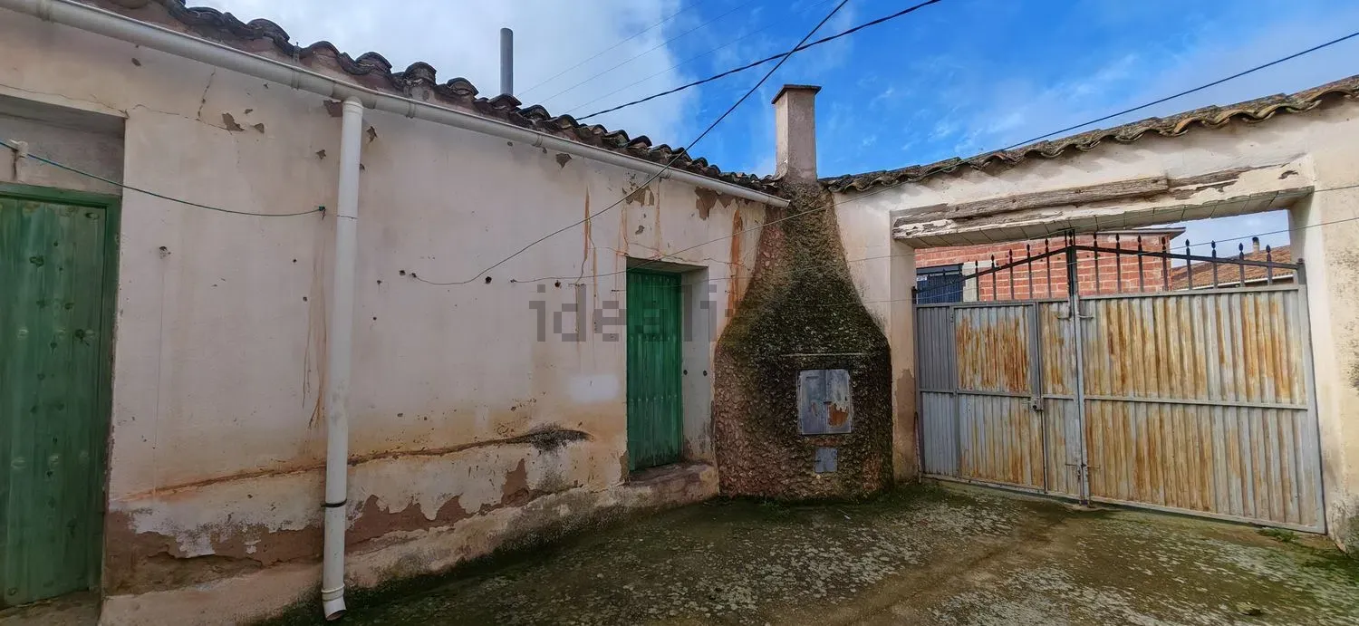 Imagen Fachada de casa de pueblo en Ruyales del Agua, 45