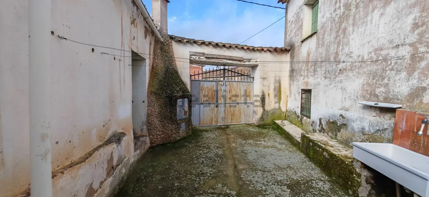 Imagen Fachada de casa de pueblo en Ruyales del Agua, 45