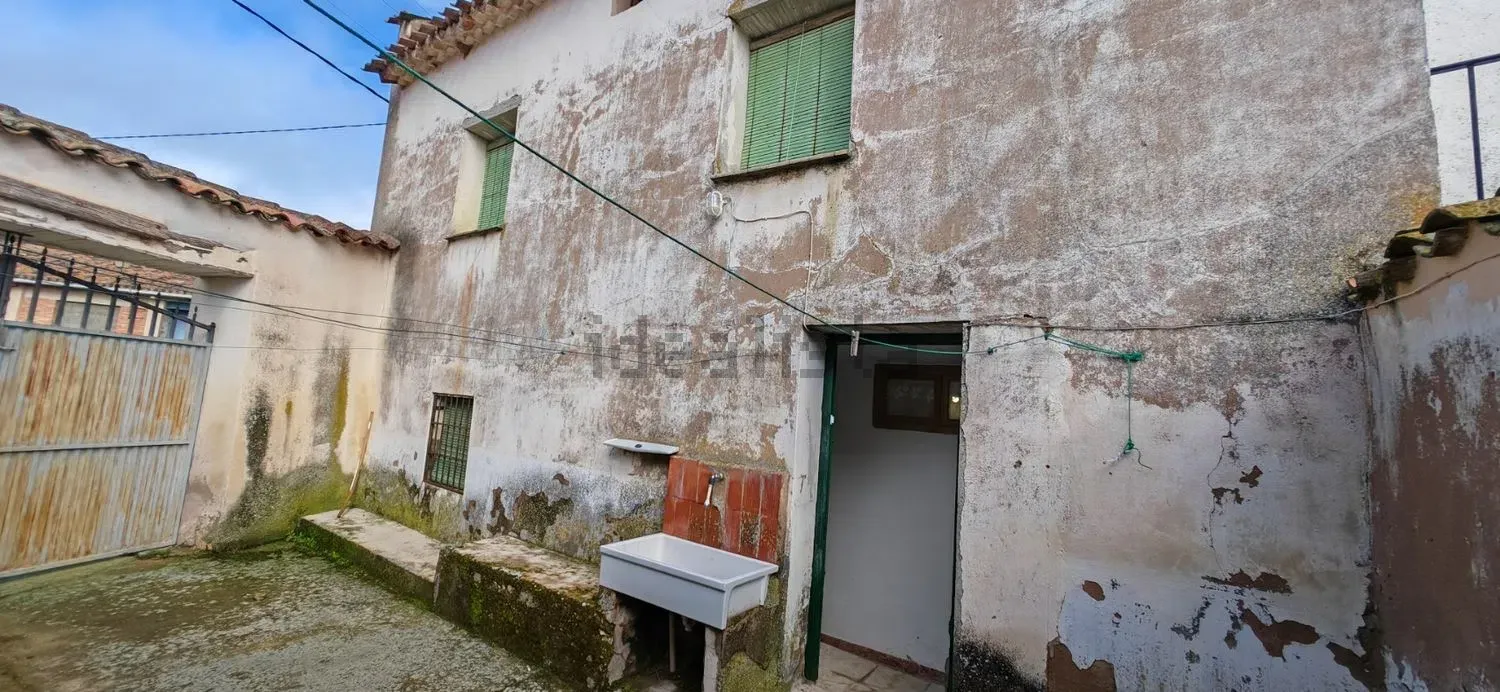 Imagen Fachada de casa de pueblo en Ruyales del Agua, 45