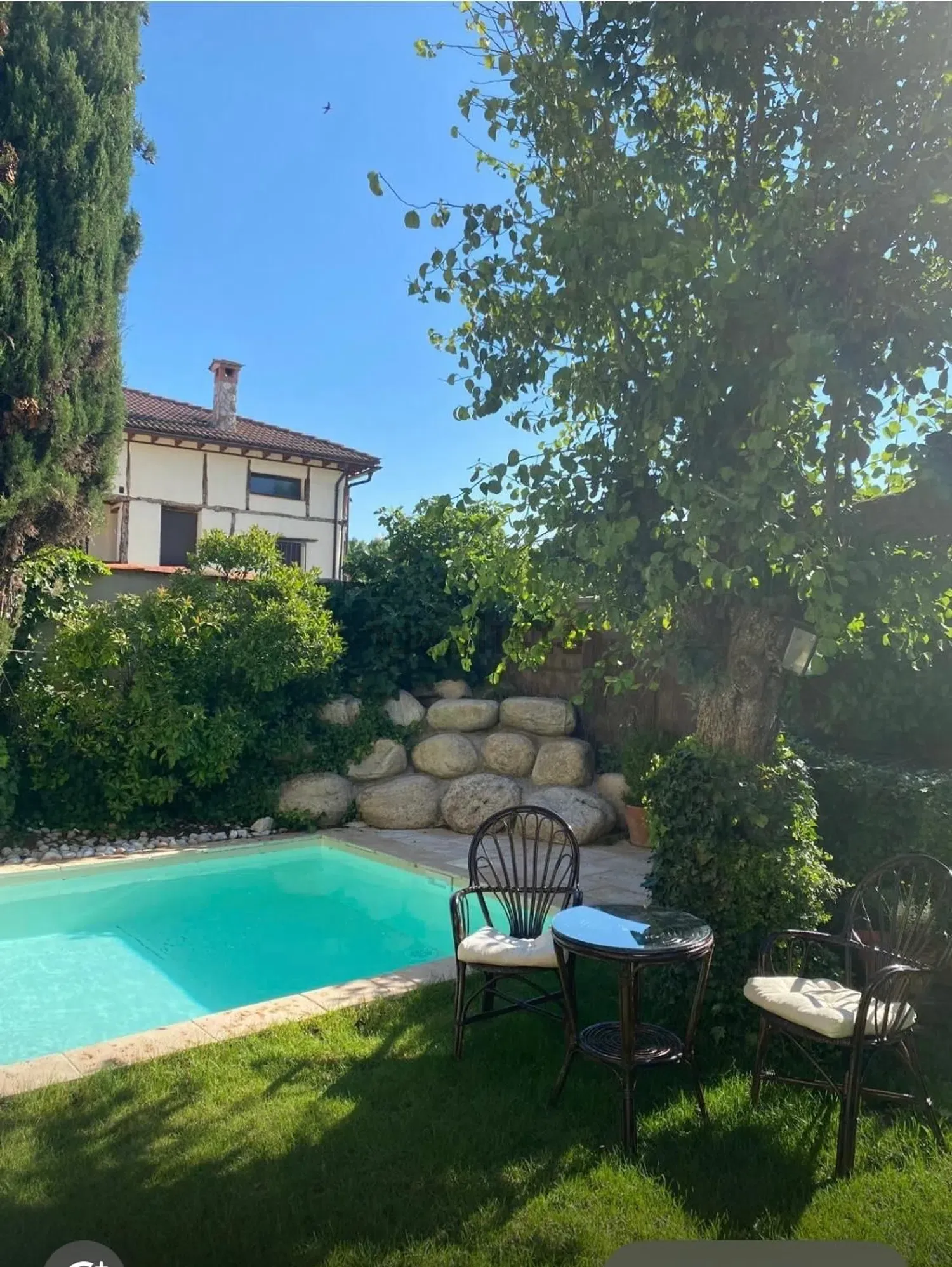 Imagen Piscina de casa rural en CL La Fuente, 13