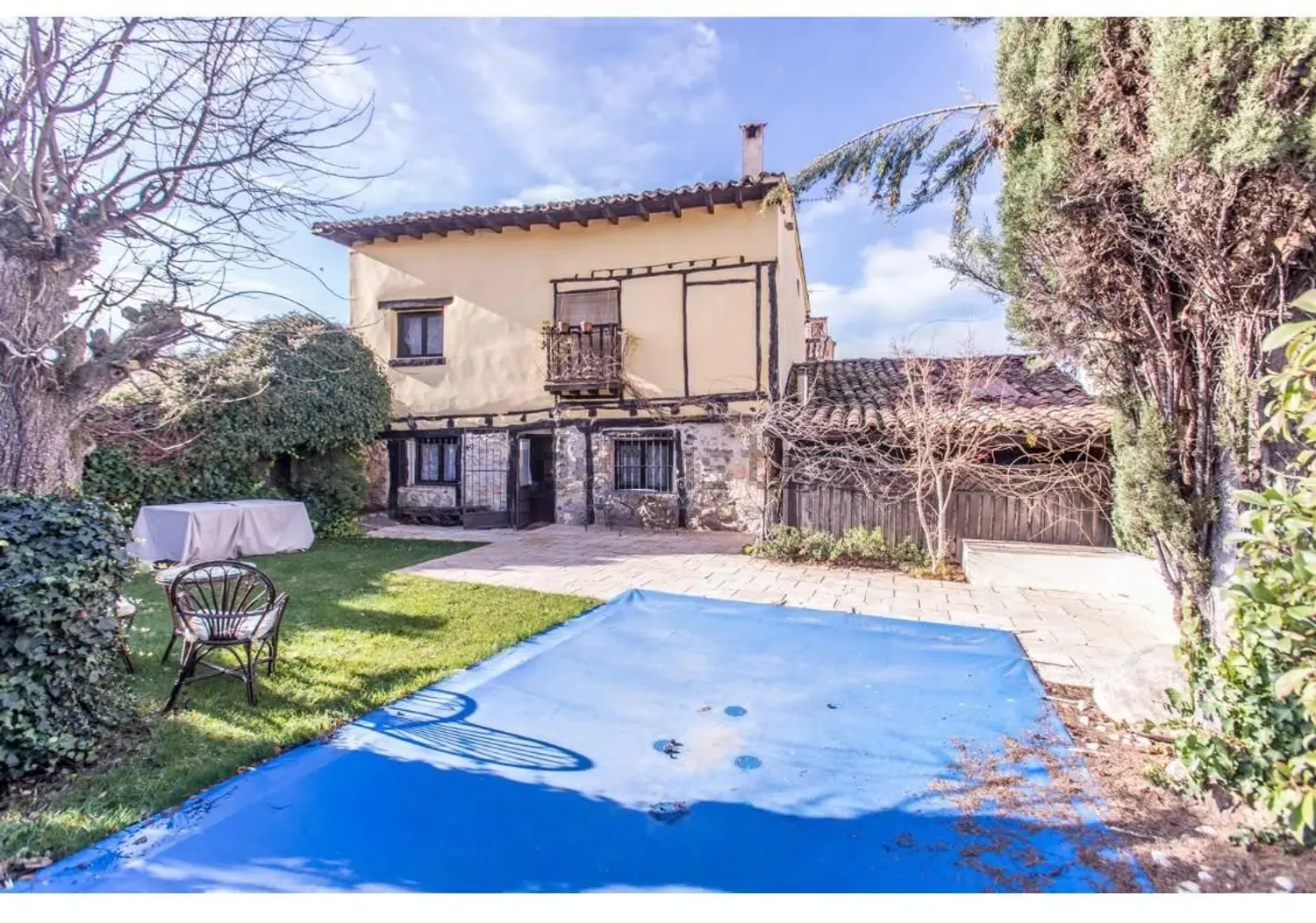 Imagen Piscina de casa rural en CL La Fuente, 13