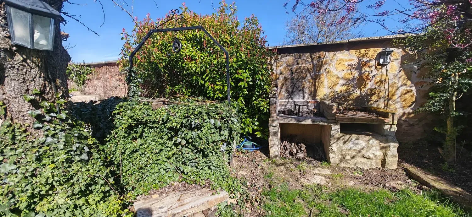 Imagen Jardín de casa rural en CL La Fuente, 13