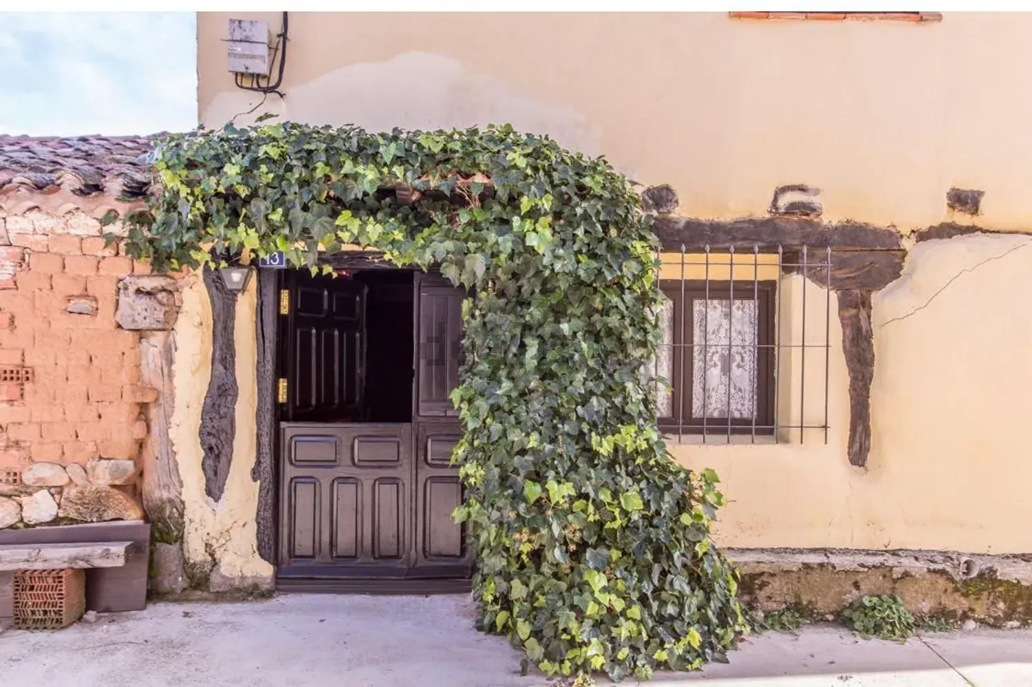 Imagen Fachada de casa rural en CL La Fuente, 13