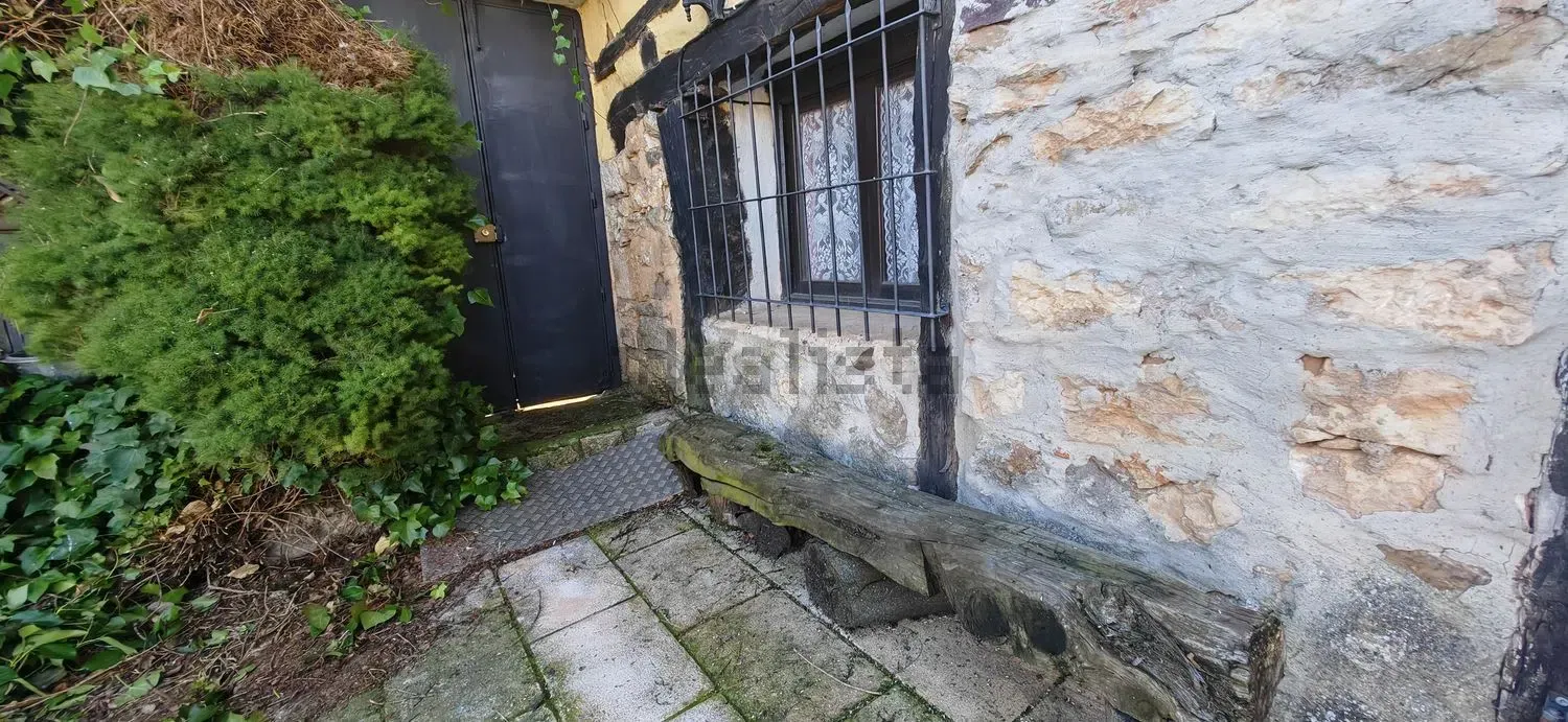 Imagen Fachada de casa rural en CL La Fuente, 13