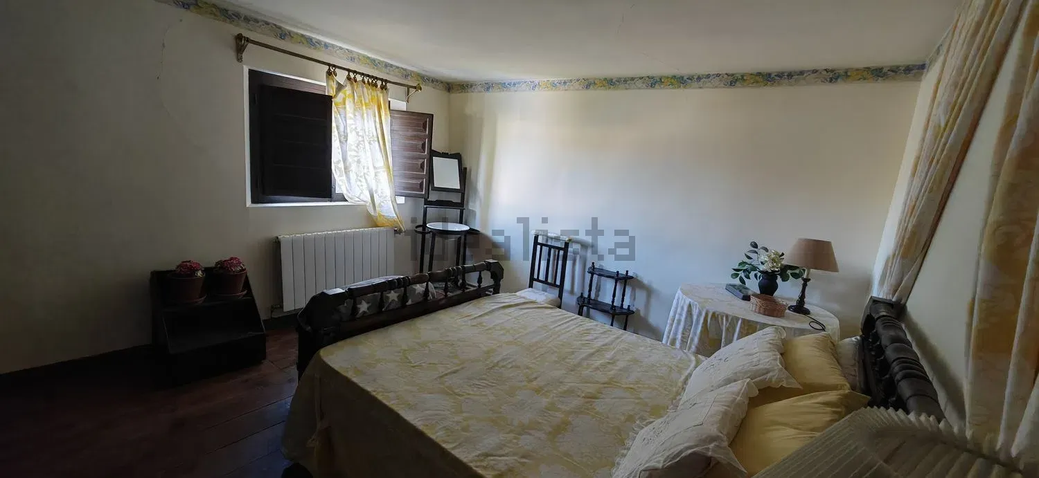 Imagen Dormitorio de casa rural en CL La Fuente, 13