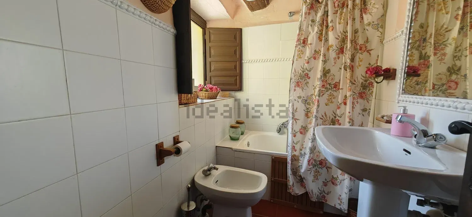 Imagen Baño de casa rural en CL La Fuente, 13