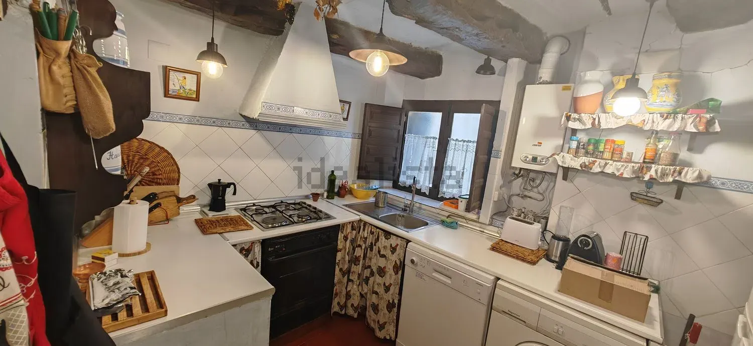 Imagen Cocina de casa rural en CL La Fuente, 13