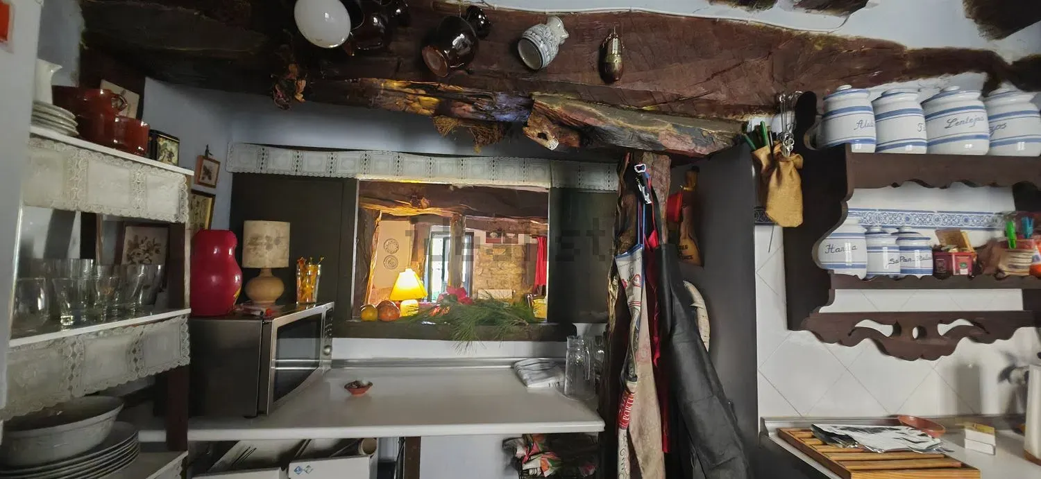 Imagen Salón de casa rural en CL La Fuente, 13