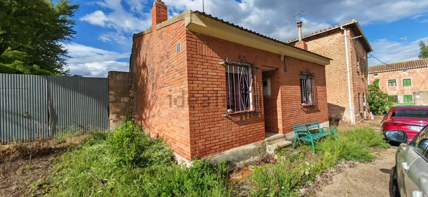 Imagen Fachada de casa o chalet independiente en Calle Real, 2