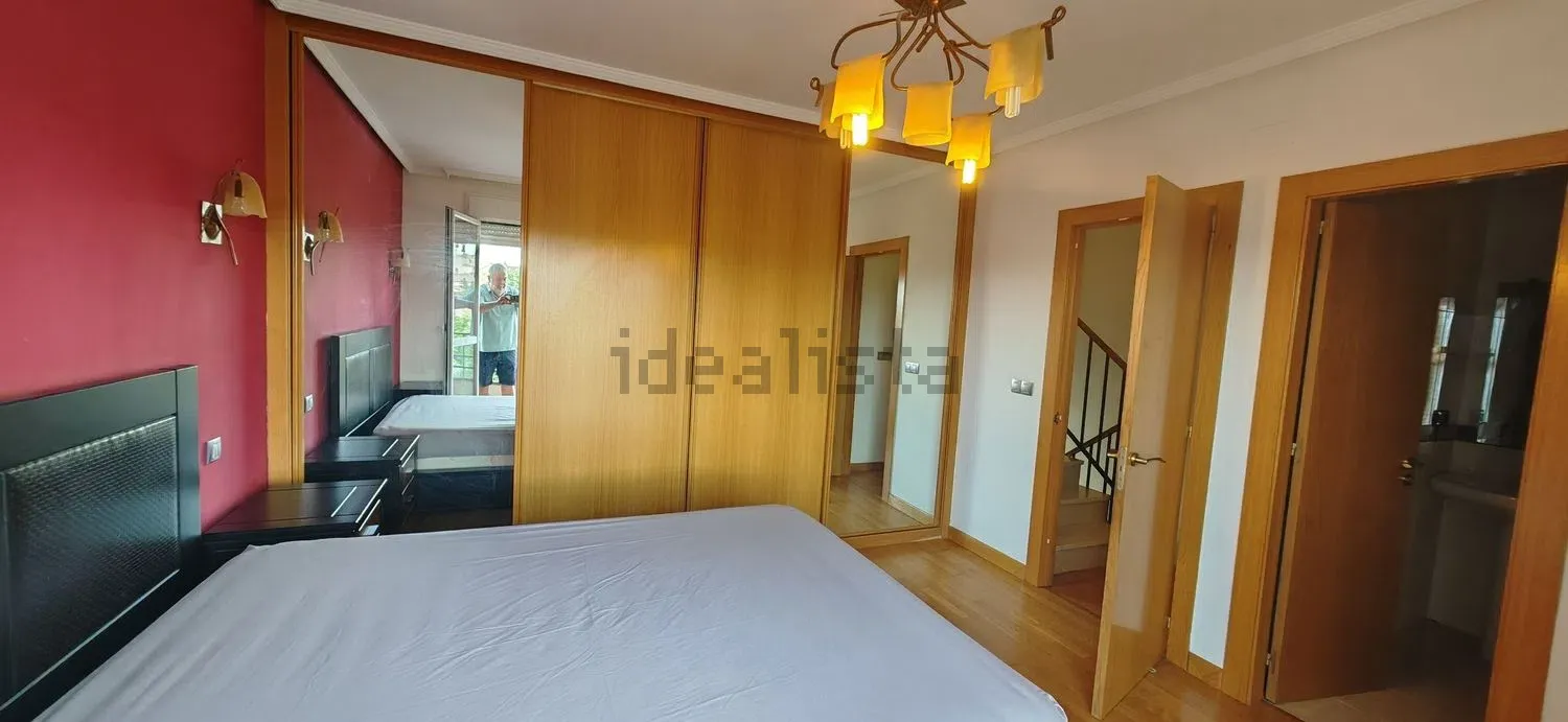 Imagen Dormitorio de chalet adosado en San Francisco, 35