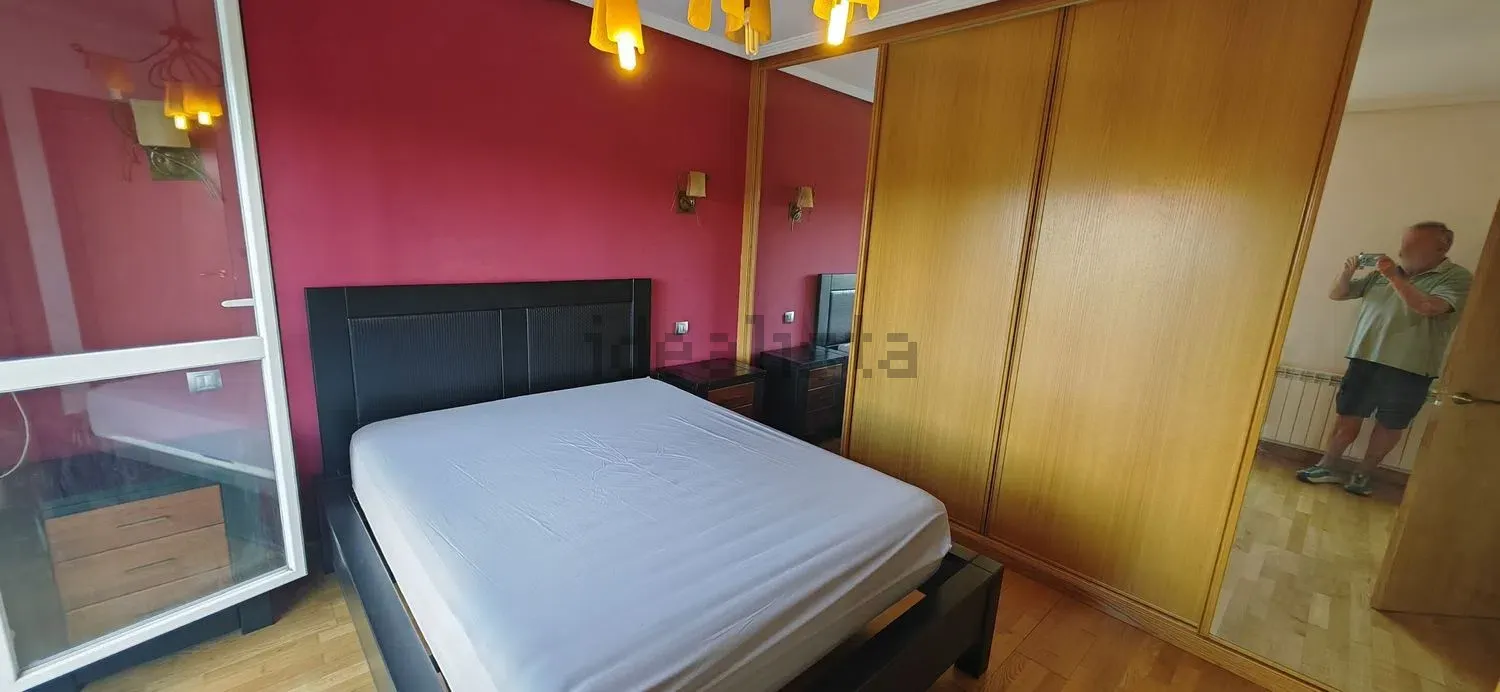 Imagen Dormitorio de chalet adosado en San Francisco, 35