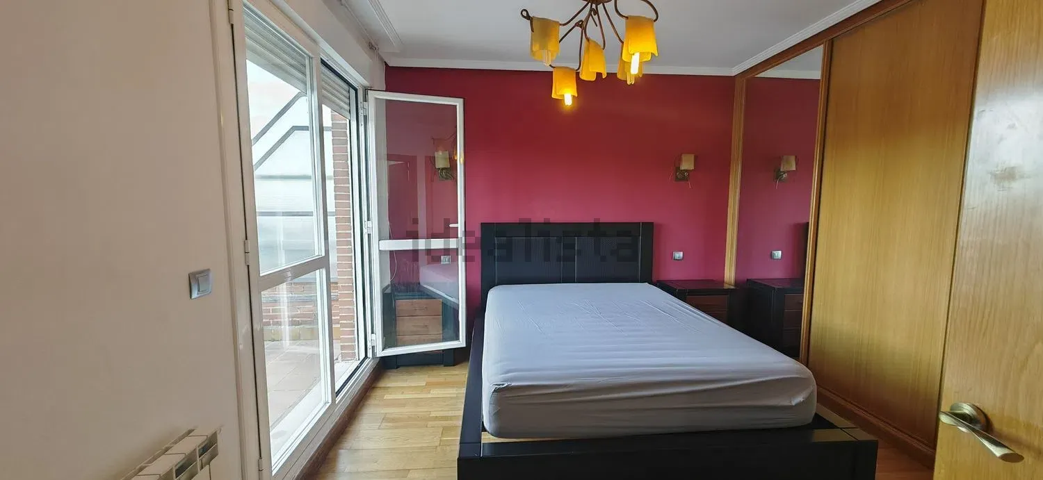 Imagen Dormitorio de chalet adosado en San Francisco, 35