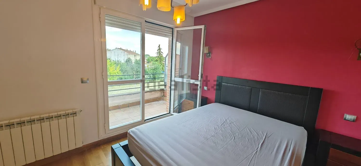 Imagen Dormitorio de chalet adosado en San Francisco, 35