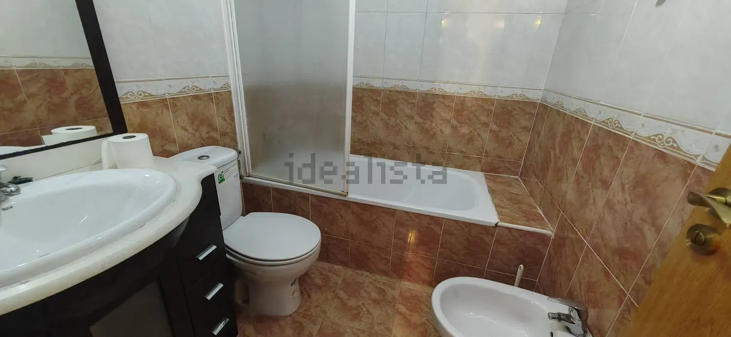Imagen Baño de chalet adosado en San Francisco, 35