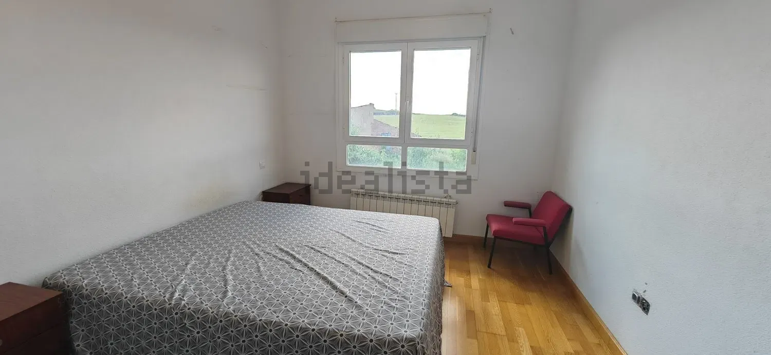 Imagen Dormitorio de chalet adosado en San Francisco, 35