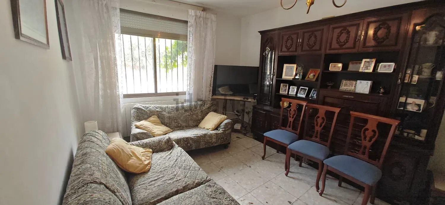 Imagen Salón de chalet adosado en Real Abajo, 2