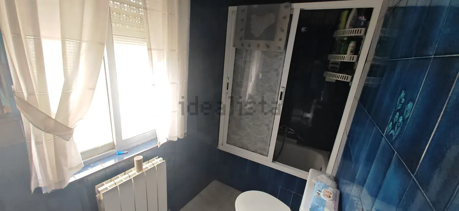 Imagen Baño de chalet adosado en Real Abajo, 2