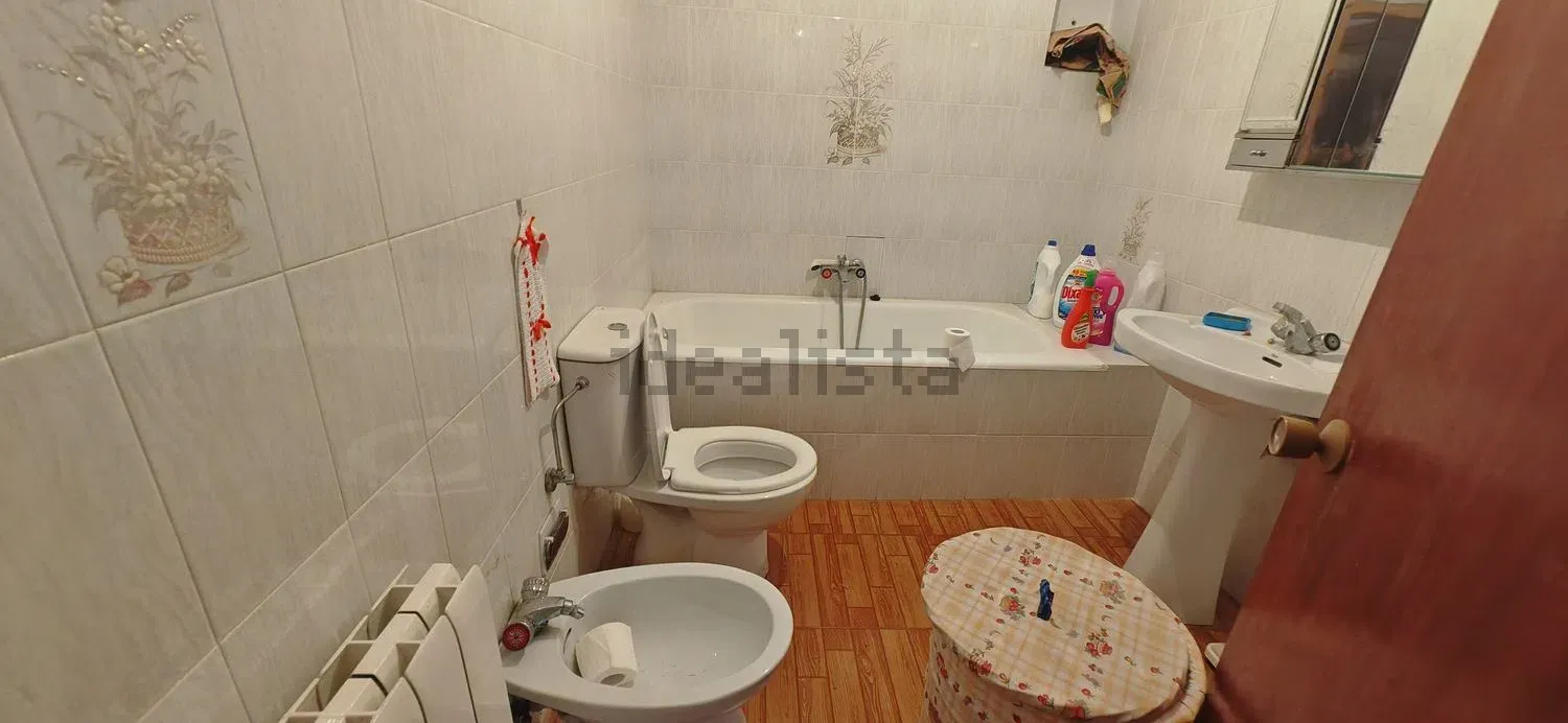 Imagen Baño de chalet adosado en Real Abajo, 2