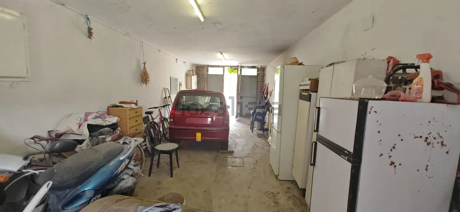 Imagen Plaza de parking de chalet adosado en Real Abajo, 2