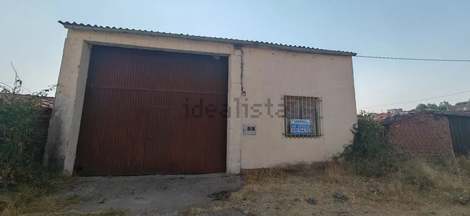 Imagen Fachada de nave en Camino Vial, 156