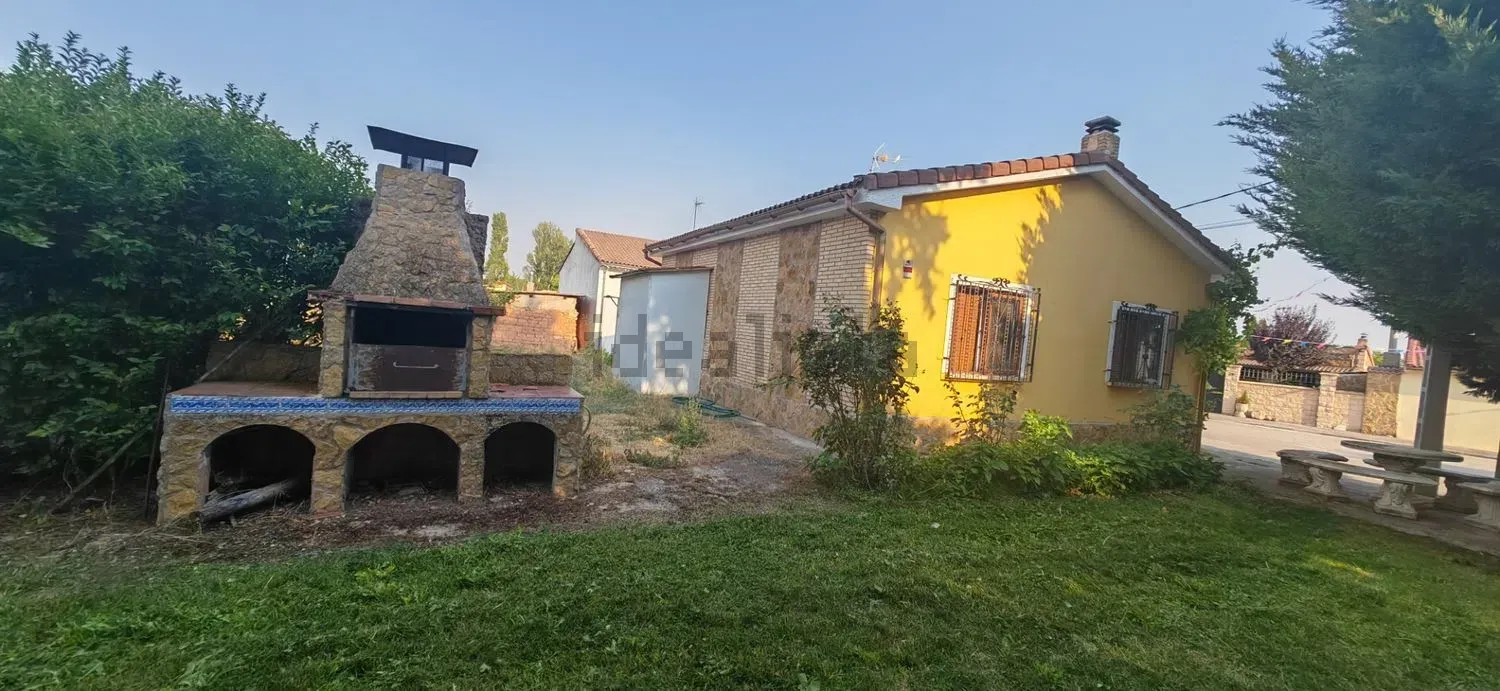 Imagen Fachada de casa de pueblo en Mayor(santillan Del Agua), 1