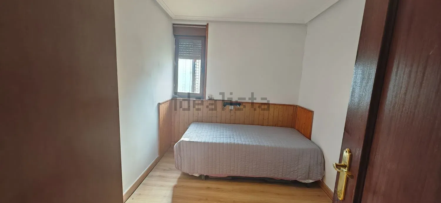 Imagen Dormitorio de casa de pueblo en Mayor(santillan Del Agua), 1