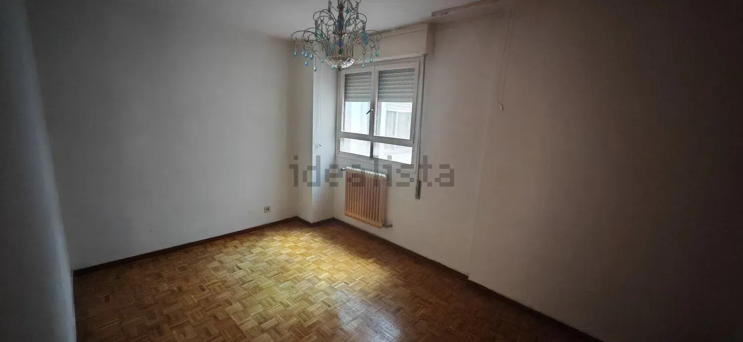 Imagen Estancia de piso en Estacion, 2