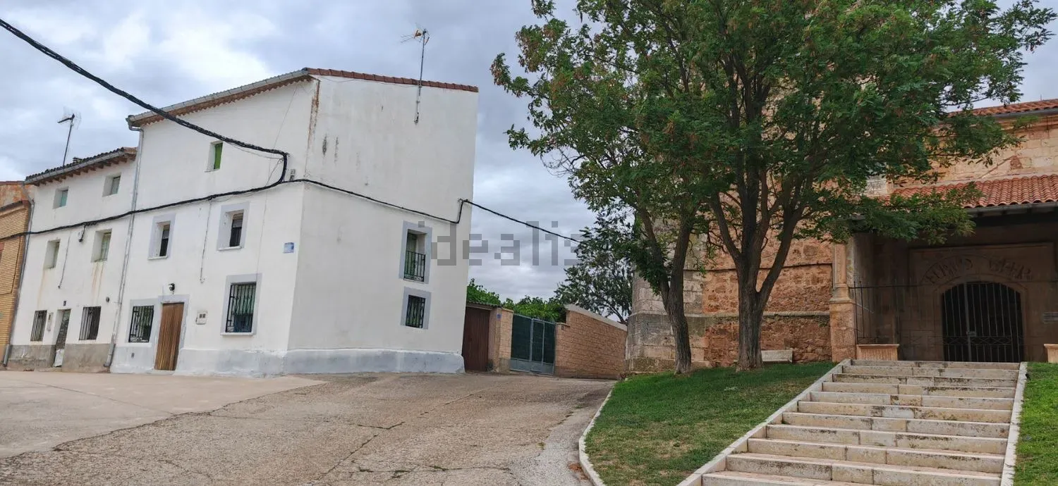 Imagen Fachada de casa de pueblo en Cementerio, 2
