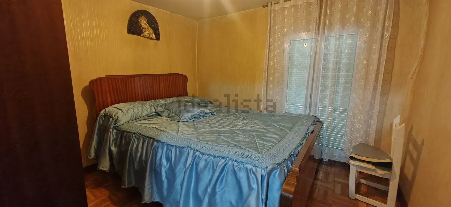 Imagen Dormitorio de casa de pueblo en Cementerio, 2
