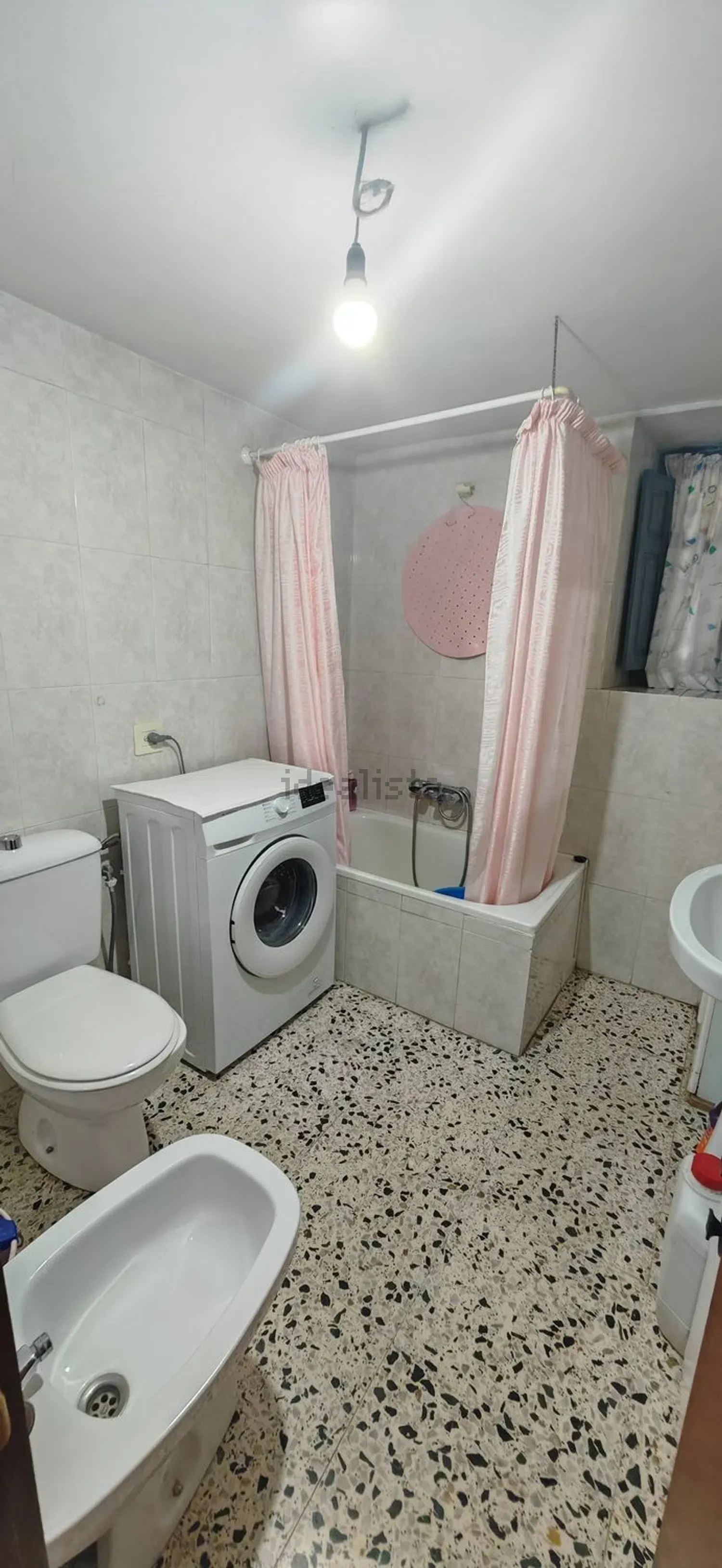 Imagen Baño de casa de pueblo en Cementerio, 2