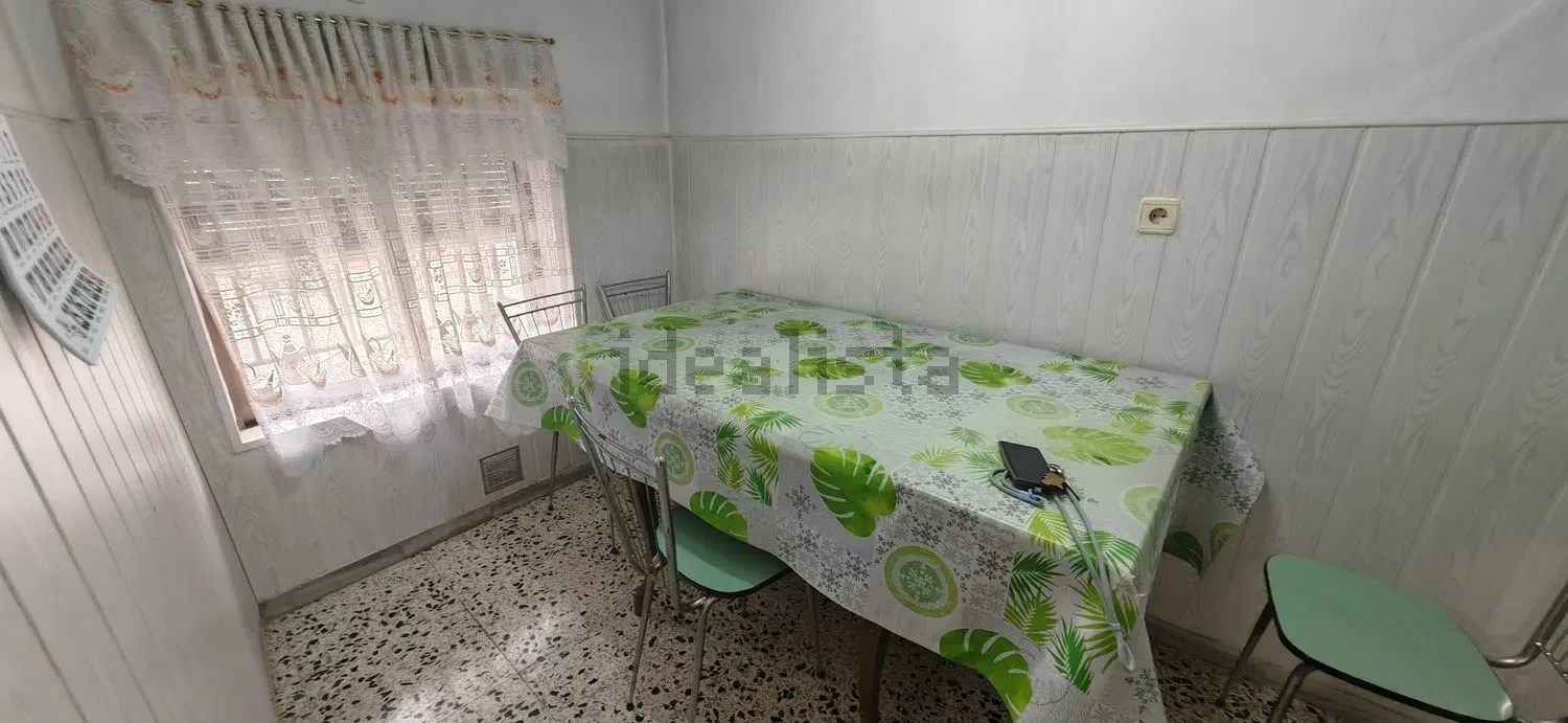 Imagen Dormitorio de casa de pueblo en Cementerio, 2