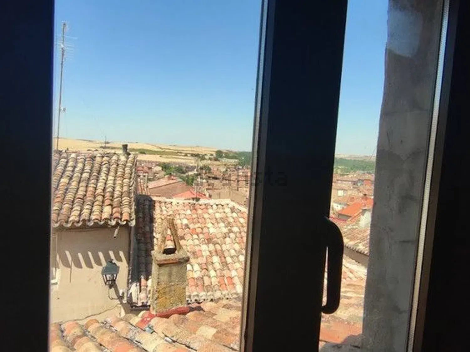 Imagen de chalet adosado en Calle Larga, 31