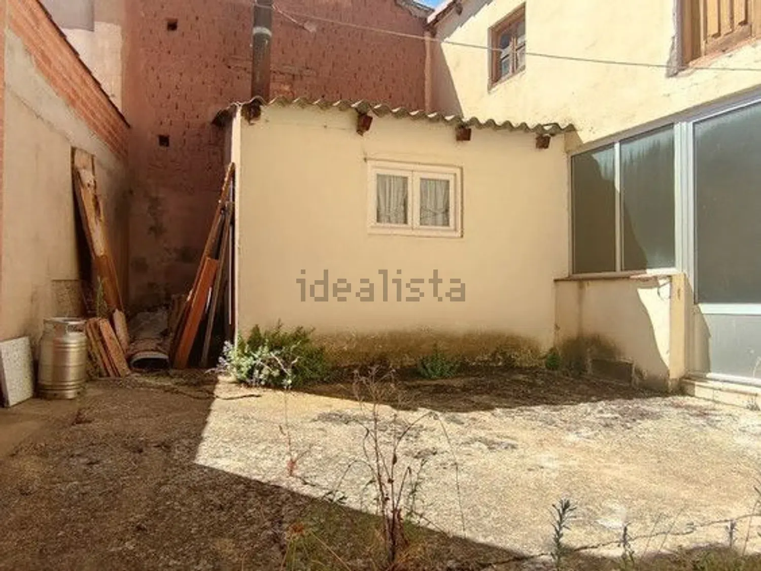 Imagen Fachada de chalet adosado en Calle Larga, 31